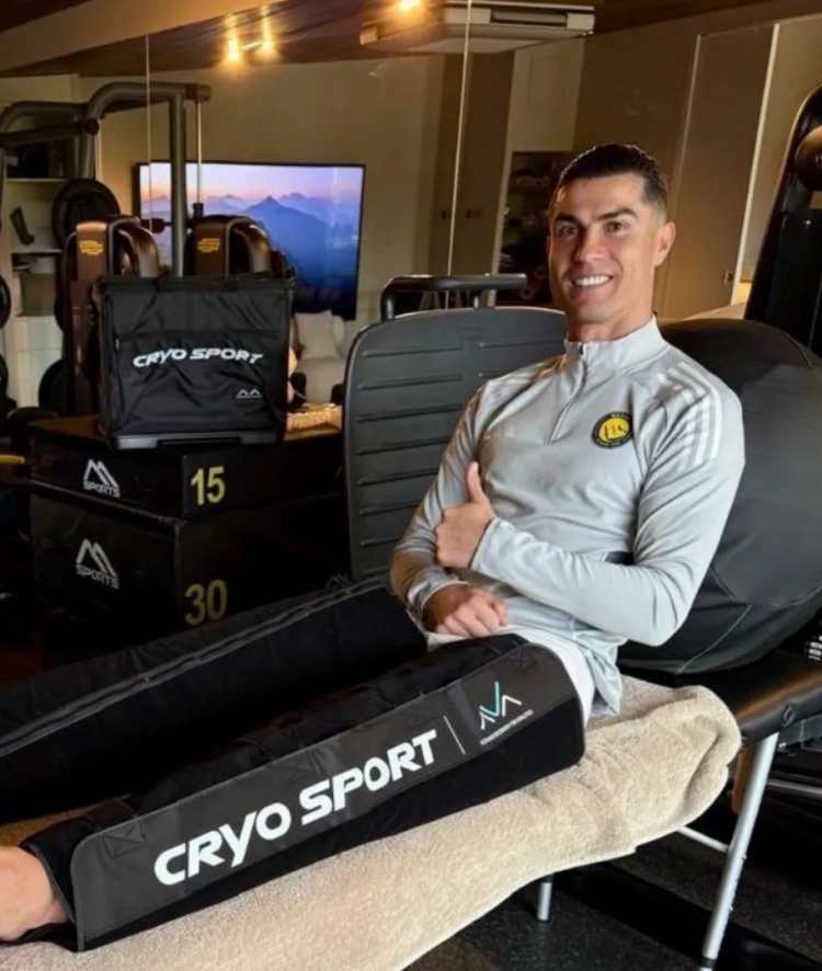 开云体育APP-太阳报：C罗采用“压力疗法”治疗伤病，出战国家队比赛仍存疑