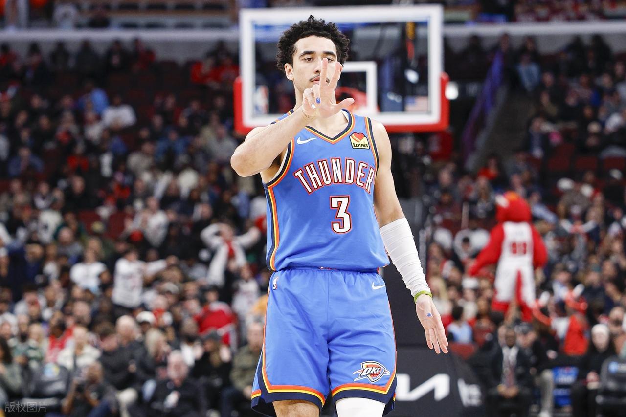 班凯罗37+5+6无缘今日最佳球员！因为爱德华兹41+6+2+5创纪录！