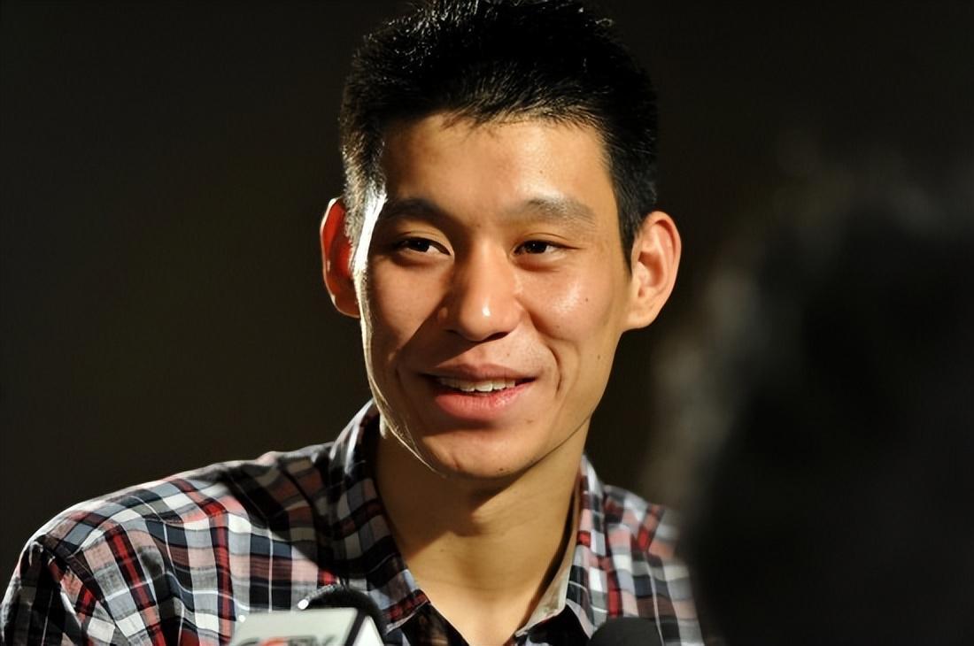 开云体育下载-700万+明星待遇，他选择拒绝！只拿3万也要追梦，值得男篮学习！