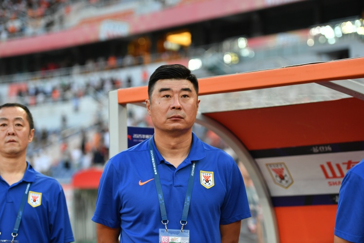 开云官网-足球报：两外籍助教官宣后泰山教练组组建完毕，宿茂臻是“挂职”